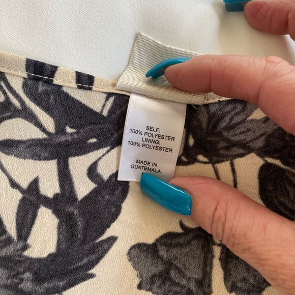 Romper - Picture 2 of 8